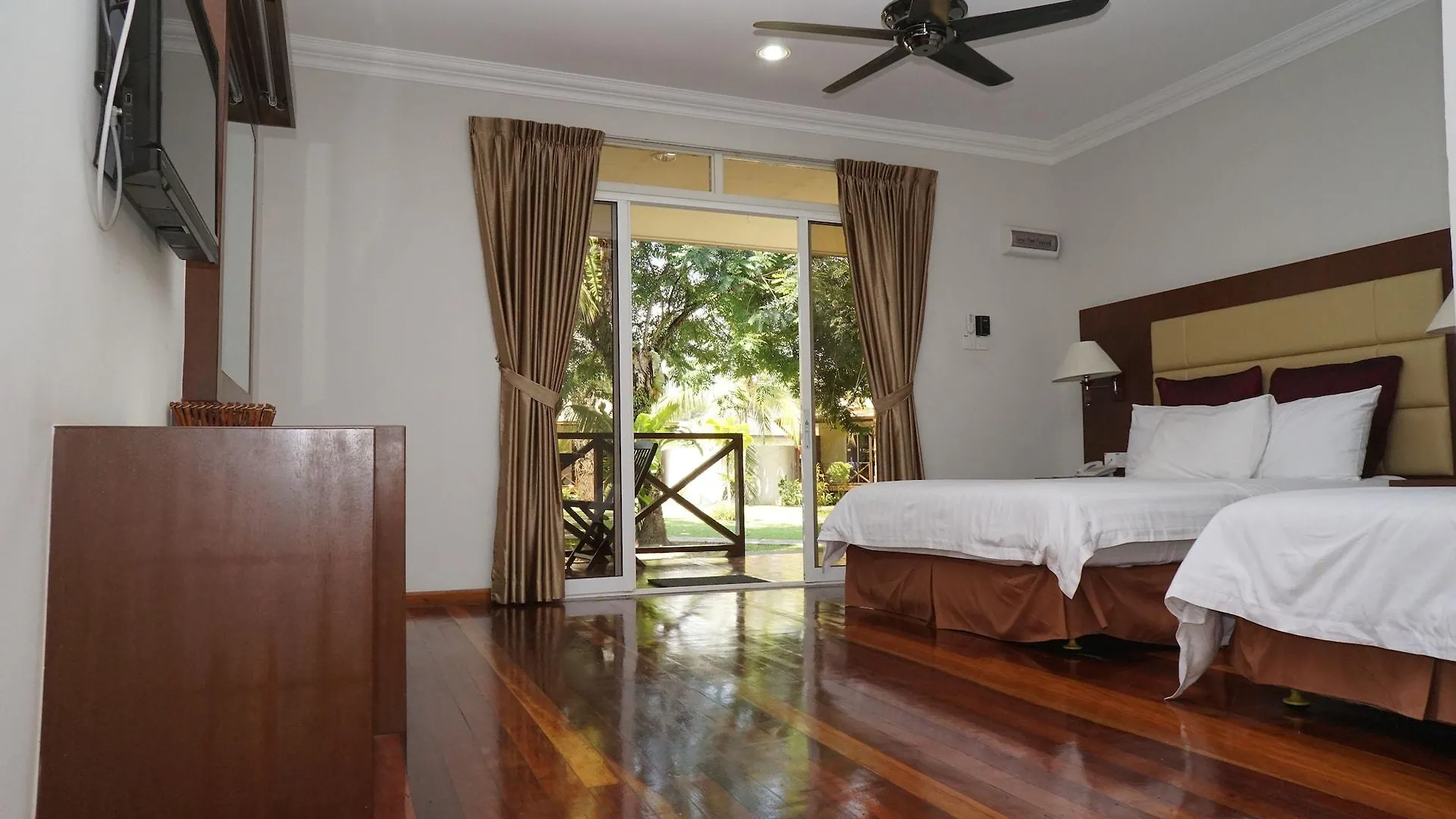 Langkah Syabas Beach Resort Kinarut 3*,